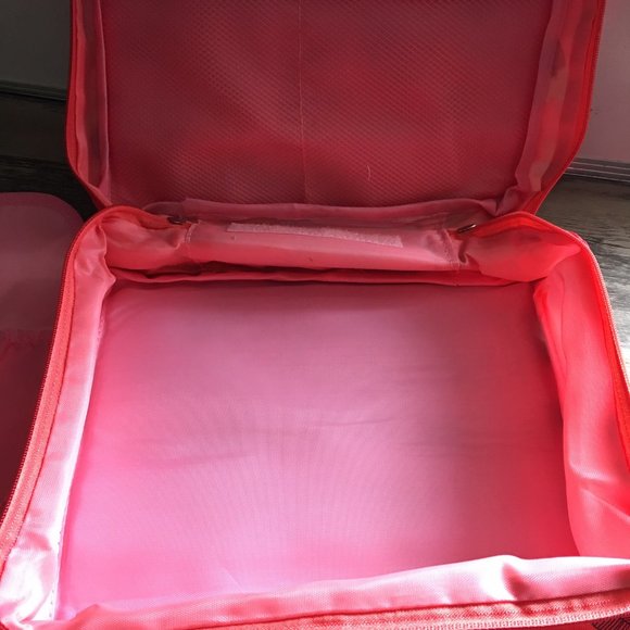 TRAVEL ORGANIZER - Picture 3 of 4